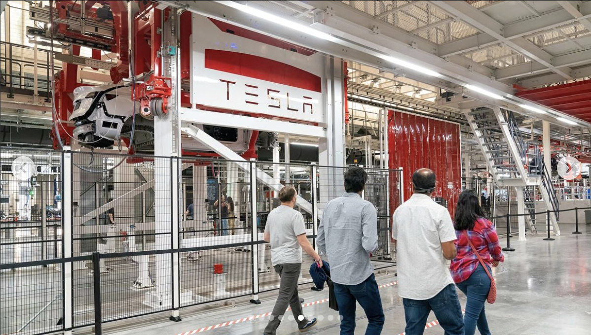 Corporate executives on immersive Silicon Valley company visit
