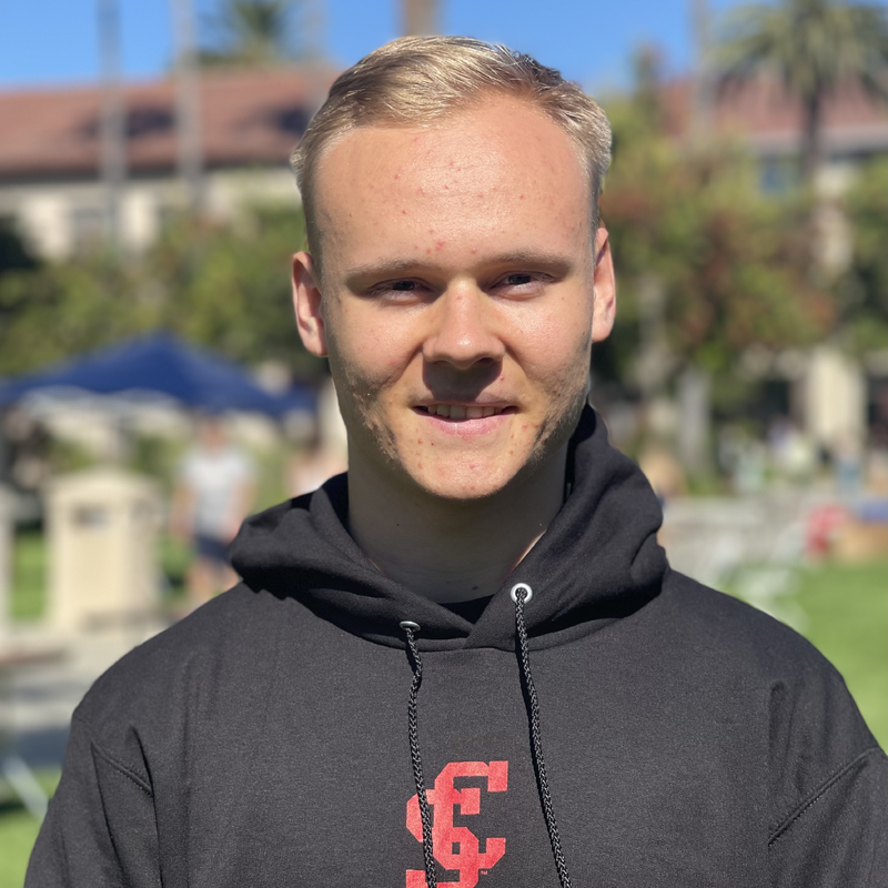 Vladimir Kunov – AI Leadership Innovation and Executive Education research associate at SVEA